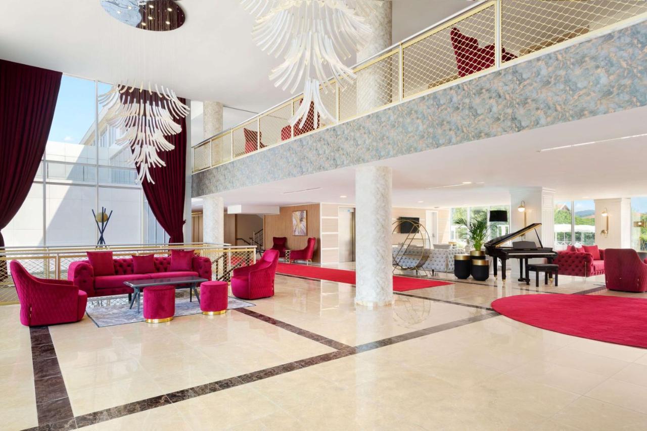 Готель Ramada By Wyndham Istanbul Шіле Екстер'єр фото