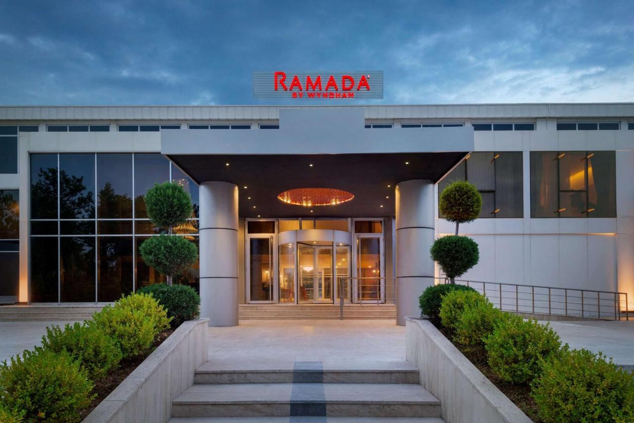 Готель Ramada By Wyndham Istanbul Шіле Екстер'єр фото