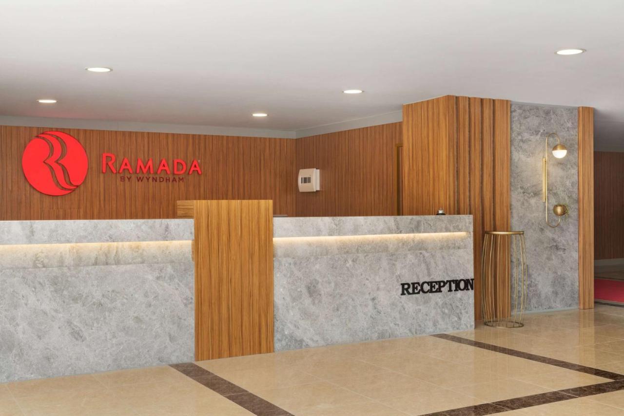 Готель Ramada By Wyndham Istanbul Шіле Екстер'єр фото